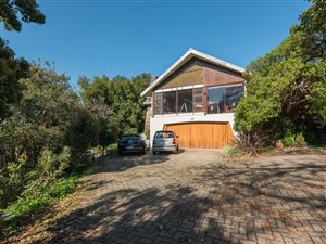 13 Bed House in Denver Park