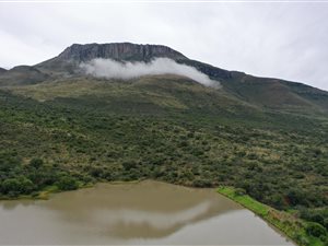 853 ha Farm in Graaff Reinet