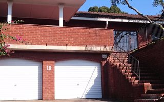3 Bedroom Simplex in Montrose