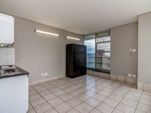 Bachelor apartment in Johannesburg Central