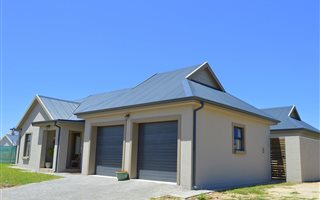 3 Bedroom House in Kraaibosch
