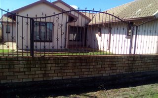 3 Bedroom House in Sebokeng Zone 6