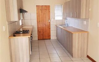 3 Bedroom House in Petersfield