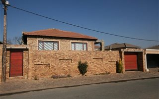 3 Bedroom House in Cosmo City
