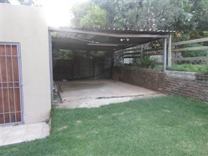 2 Bed Garden Cottage in Florida North