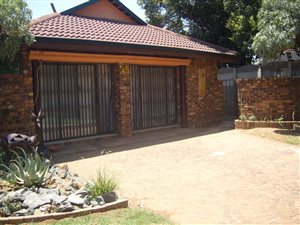 3 Bed House in Mayberry Park