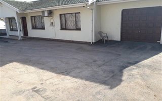 2 Bedroom House in Nagina