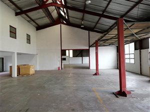 852 m² Commercial space in Maxmead