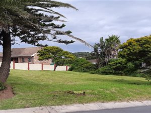 892 m² Land available in Kaysers Beach