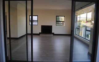 4 Bedroom House in Dainfern Golf Estate