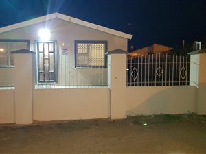 3 Bed House in Aloevale