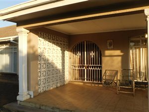 4 Bed House in Neserhof