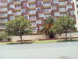 2 Bed Apartment in Vereeniging