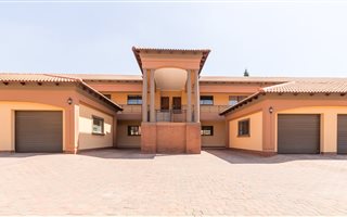 3 Bedroom Townhouse in Lakefield