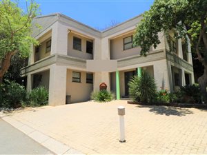 120 m² Office Space in Northcliff