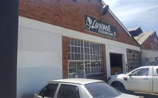 676 m² Industrial space in Springs Central