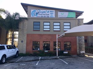 130 m² Commercial space in Ruimsig Country Estate