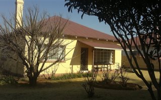 2 Bedroom House in Daggafontein