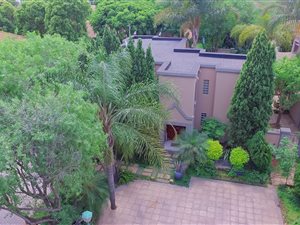4 Bedroom House in Centurion Golf Estate