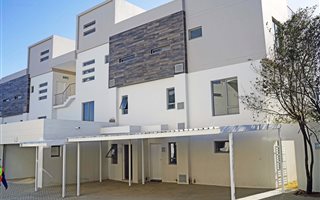3 Bedroom Duplex in Bryanston West