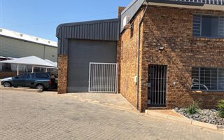 400 m² Industrial space in Halfway House