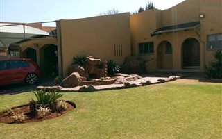 3 Bedroom House in Esther Park