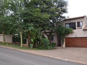 3 Bed House in Sterrewag