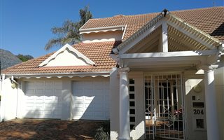 4 Bedroom House in Waterkloof