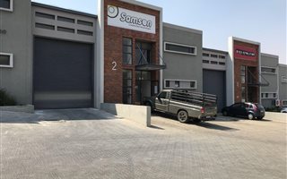 367 m² Industrial space in Olivedale