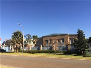 760 m² Industrial space in Kempton Park Central