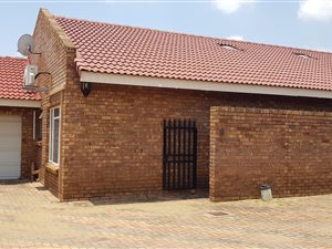 2 Bed Townhouse in Erasmus