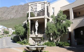 1 Bedroom Duplex in Franschhoek