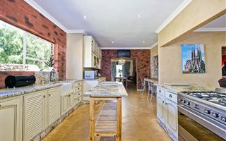 4 Bedroom House in Constantia Kloof