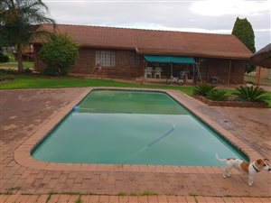 10.2 ha Farm in Kameeldrift West