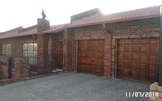 4 Bedroom House in Country View