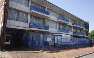 2 Bedroom Apartment in Alberton
