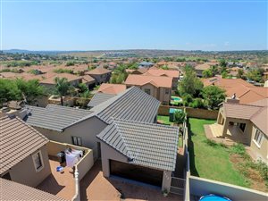 3 Bed House in Thatchfield