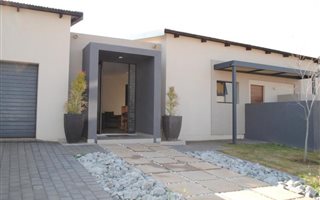 3 Bedroom House in Midstream Meadows