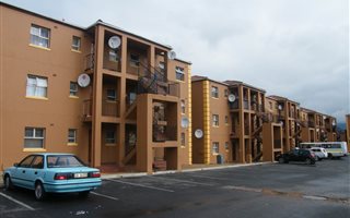 2 Bedroom Apartment in Paarl Central East