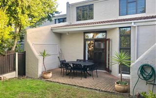 3 Bedroom Townhouse in Plumstead