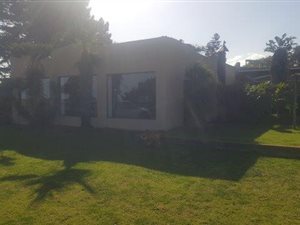 4 Bed House in Hansmoeskraal