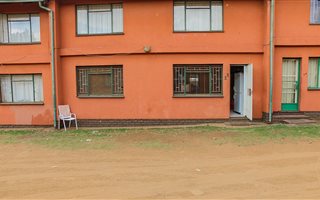 2 Bedroom Apartment in Krugersdorp Central
