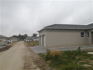 2 Bed Townhouse in Glenroy Park