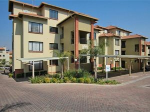 2 Bed Apartment in Sunninghill