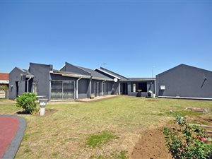 3 Bed House in Waldrift