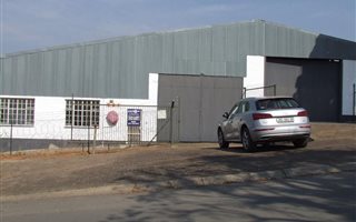 785 m² Industrial space in White River