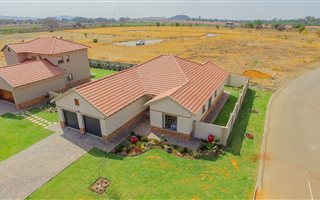 3 Bedroom House in Kroondal