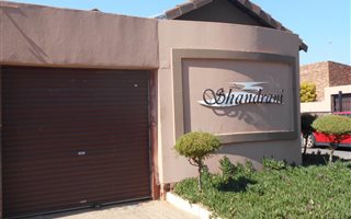 3 Bedroom Townhouse in Brentwood
