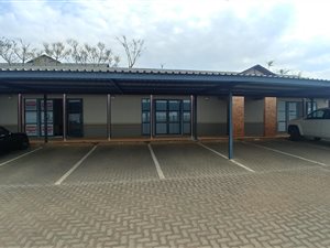 90 m² Commercial space in Midlands Estate
