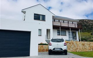 3 Bedroom House in Capri
